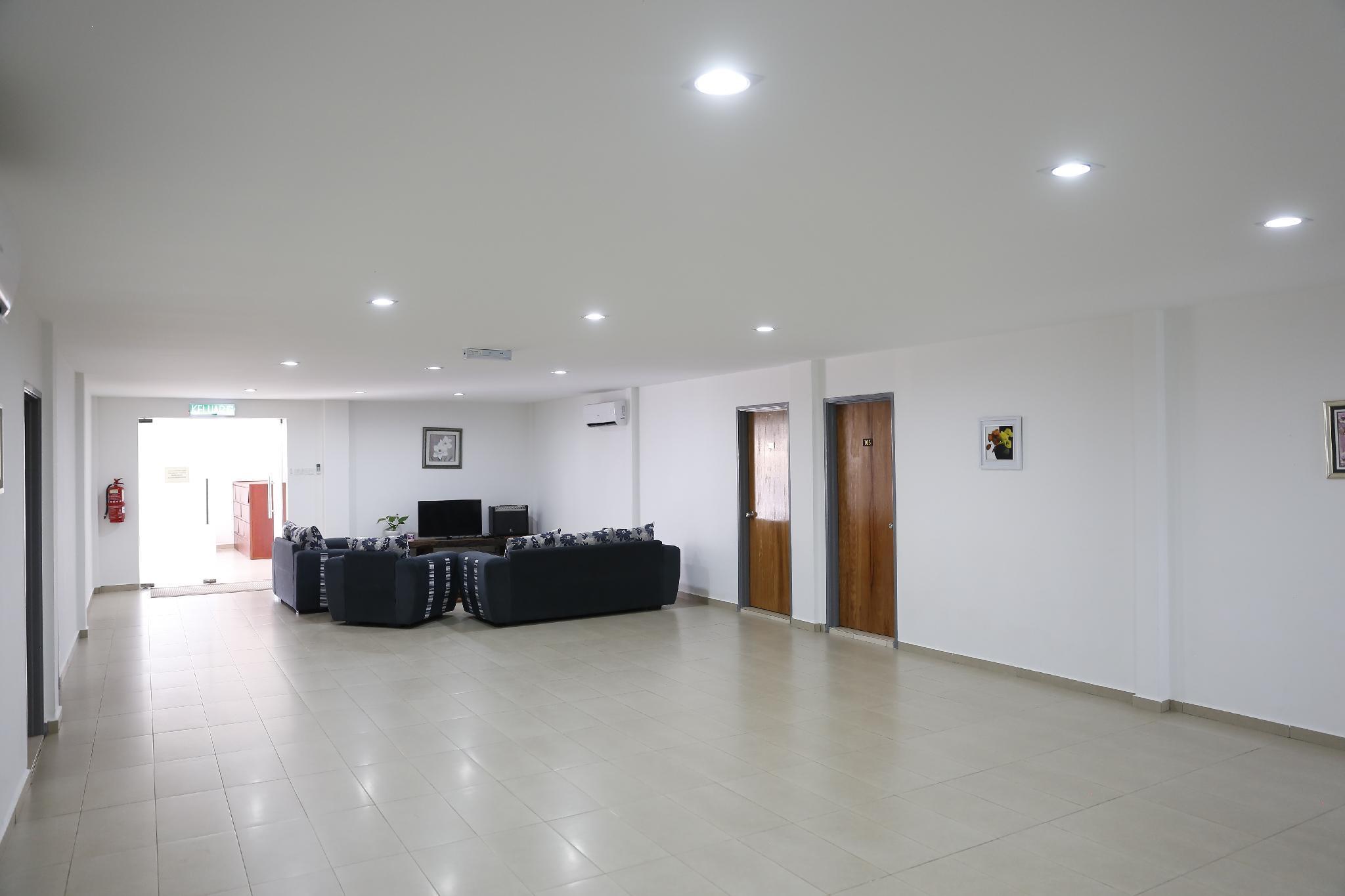 มาวาร์ วิลลา บาตูฮิตัม Hotel Kampung Sungai Karang ภายนอก รูปภาพ
