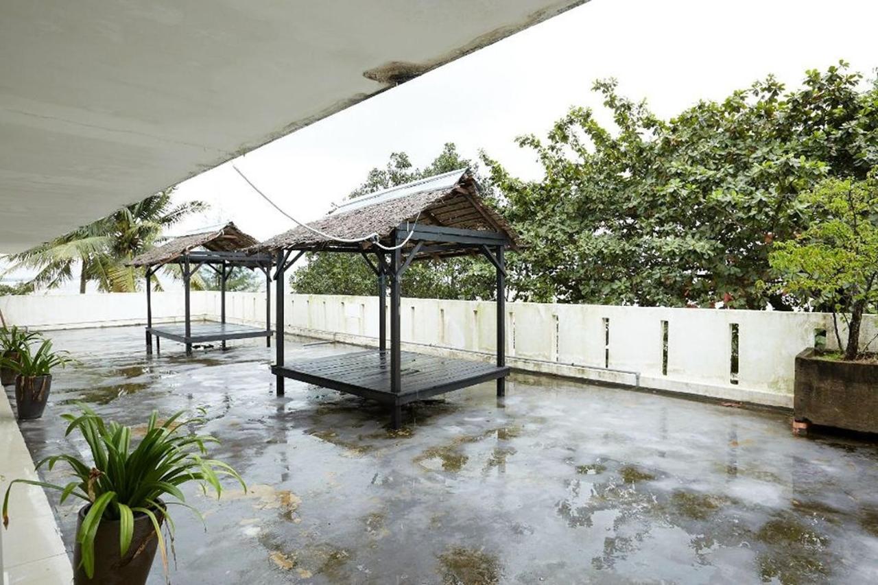 มาวาร์ วิลลา บาตูฮิตัม Hotel Kampung Sungai Karang ภายนอก รูปภาพ